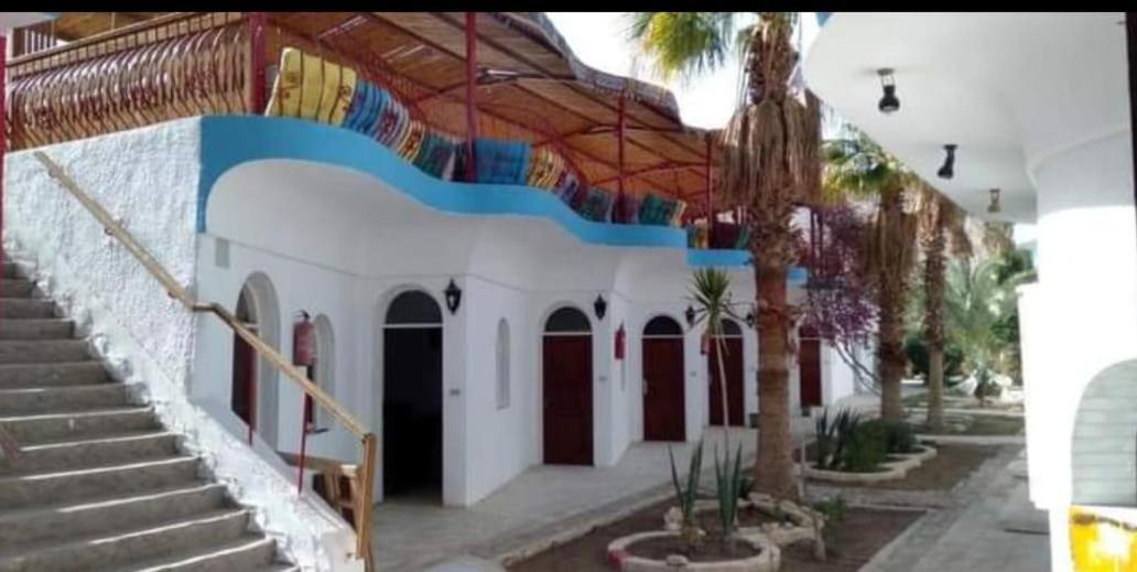 Sebaii Camp السباعى كامب شاطئ الترابين بجوار ويت بالس Hostel Nuweiba Exterior photo